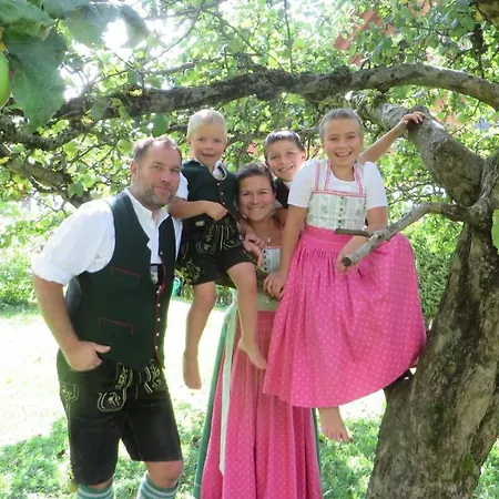 Familie Doll Emerde Daire Bichl