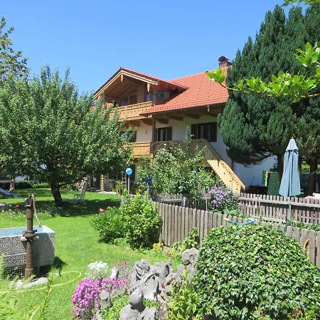 Apartament Familie Doll Emerde *